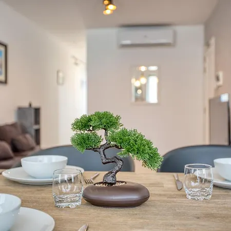 Gzira, 2 Bedroom * Gzira