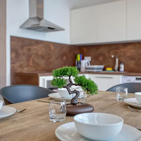 Gzira, 2 Bedroom * Gzira