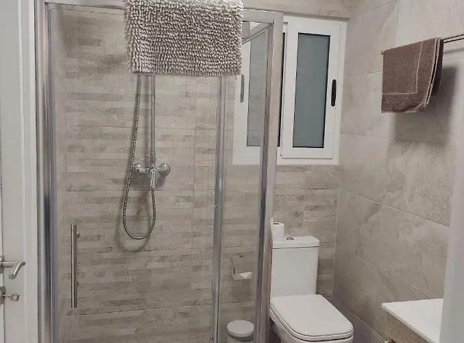 Gżira, 2 Bedroom Gzira